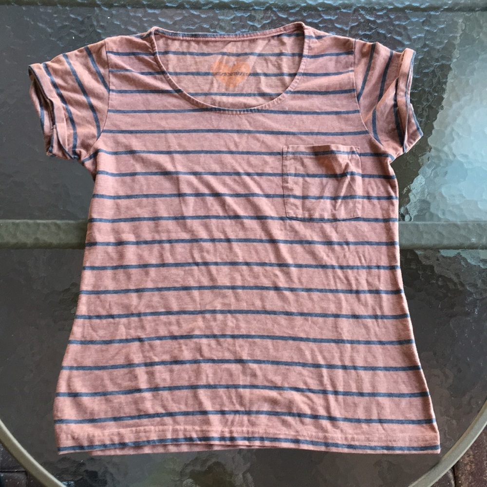 ATMOSPHERE Tee